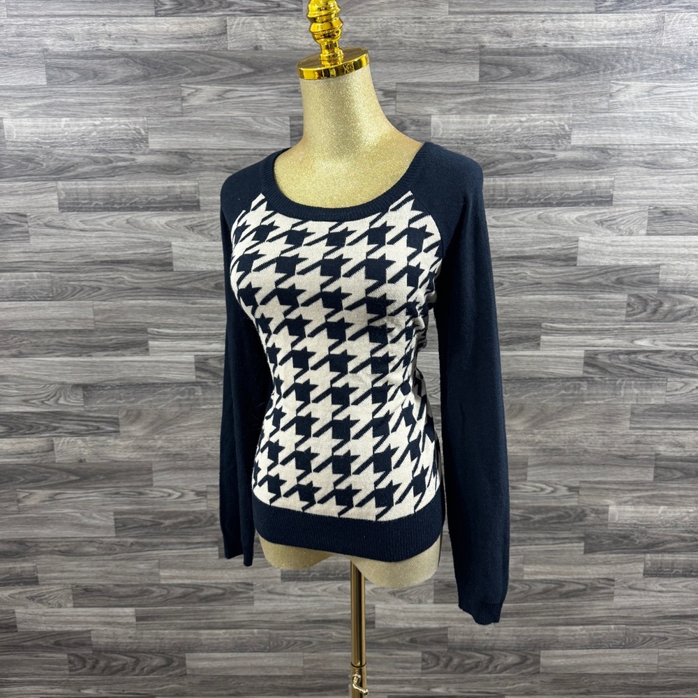 🖤 Forever 21 Houndstooth Knit Sweater
